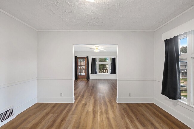 Building Photo - 1639 Wendler Ave SW