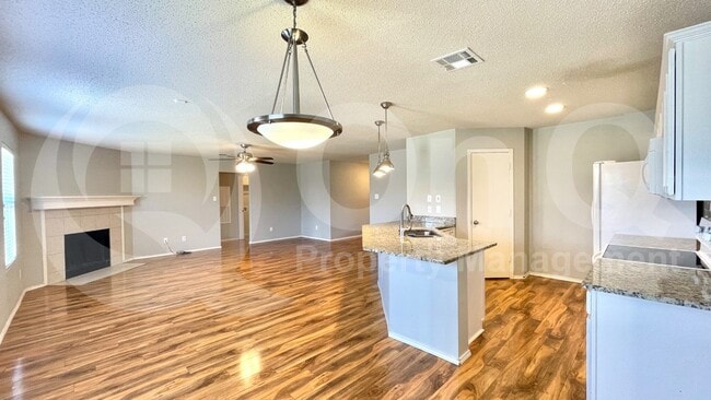 Building Photo - 9952 George Washington Dr
