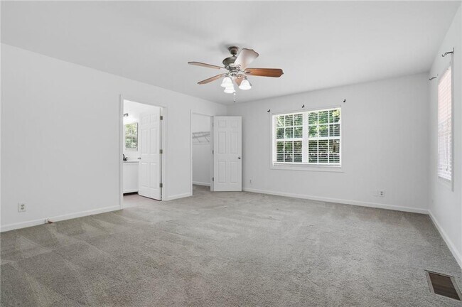Building Photo - 128 McNeal Rd
