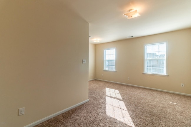 Building Photo - 303 Caldwell Loop