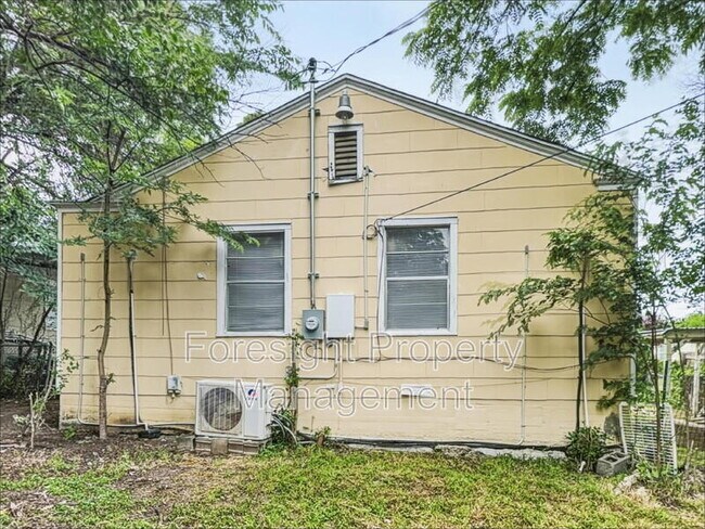 Building Photo - 5013 Kessler Rd