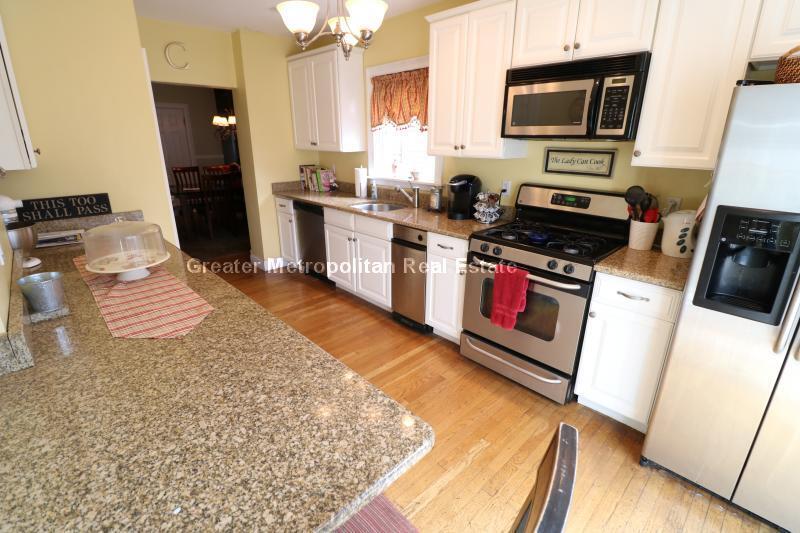 Primary Photo - 661 E 6th St