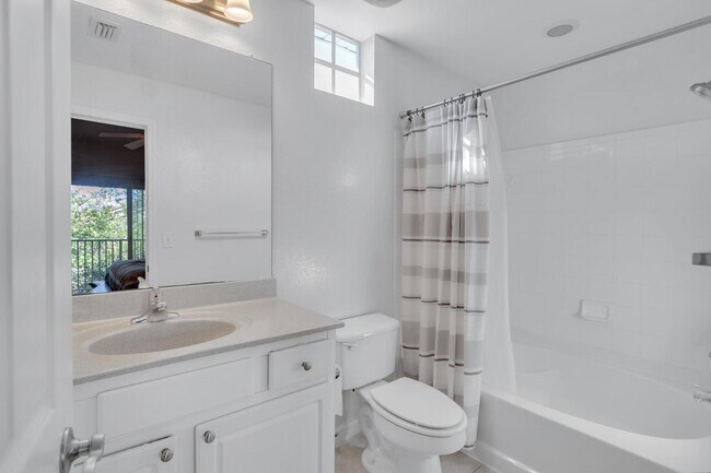 Building Photo - 10075 Gate Pkwy N