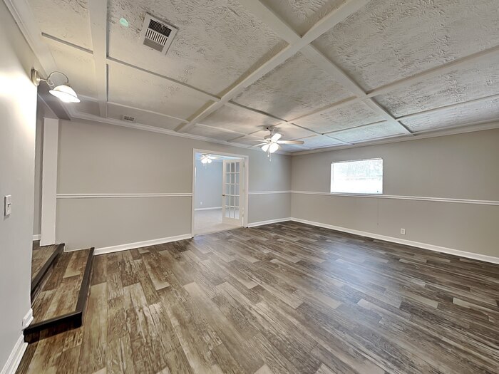 Building Photo - 3403 Rogero Rd