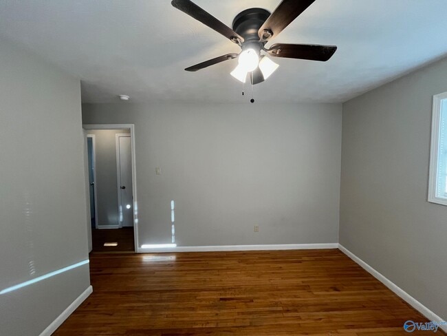 Building Photo - 1206 Eubanks St SW