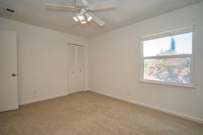 Building Photo - Desirable 3 Bedrooms, 2.5 Bathrooms, 2 Story North Napa Home with Vineyard Views in Springwood De...