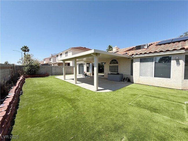 Building Photo - 3744 Crescent Canyon St