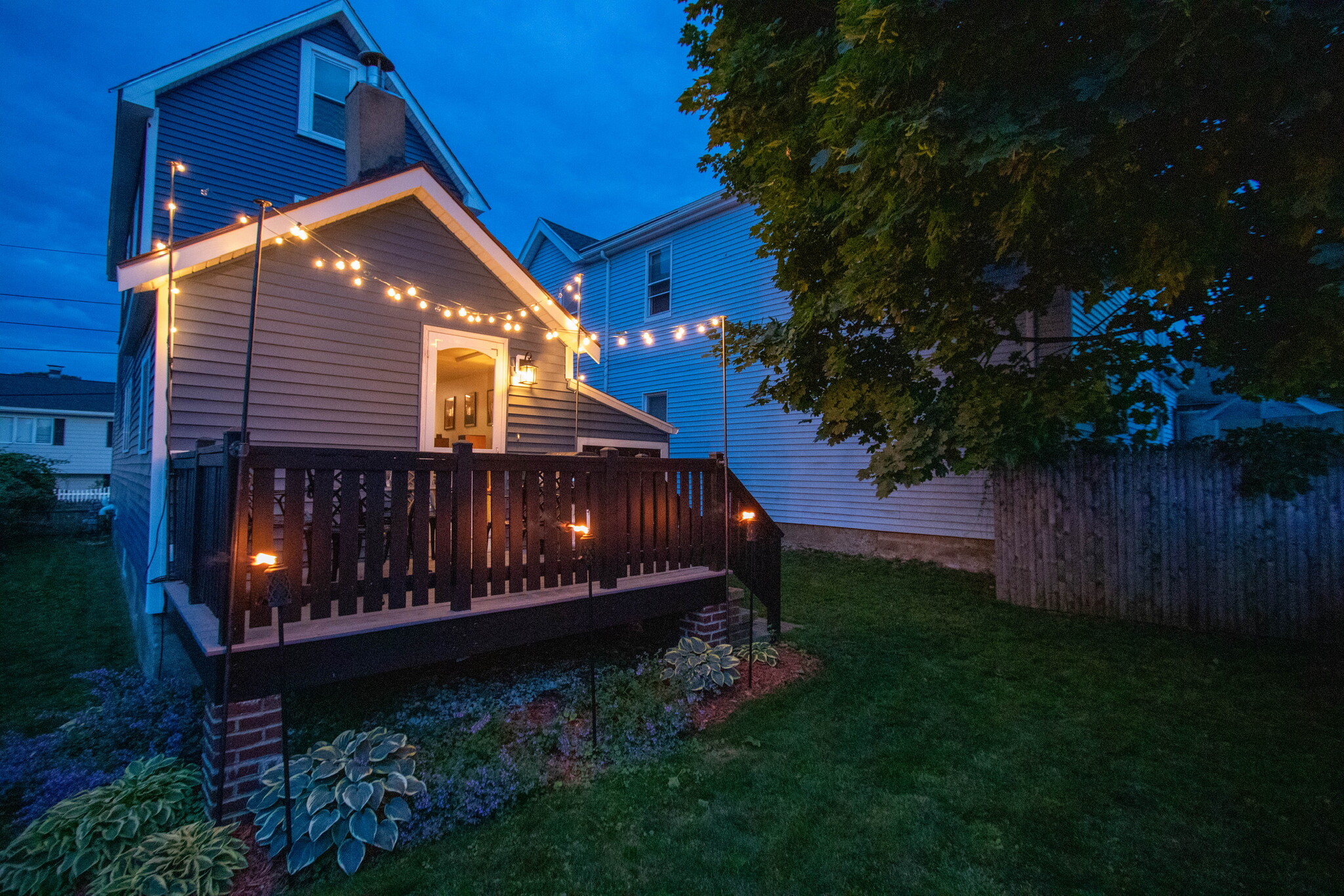 Building Photo - 62 Thorndike St