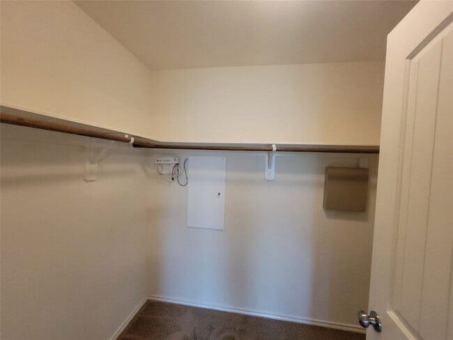 Building Photo - 3535 Goldleaf Trail Dr