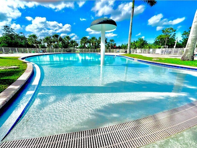 Building Photo - 9558 Sea Spray Dr
