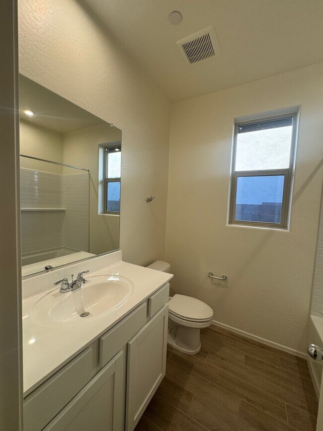 Building Photo - BRAND NEW HOME IN VISTANCIA