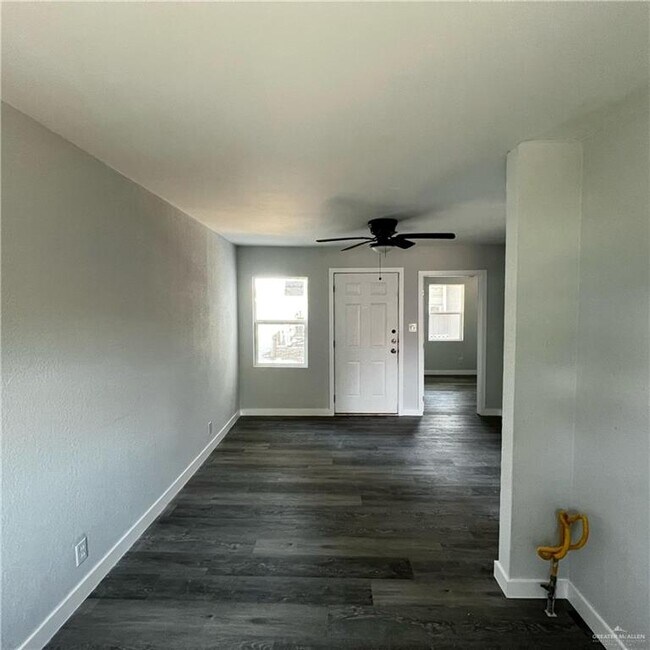 Building Photo - 5 W St Charles St