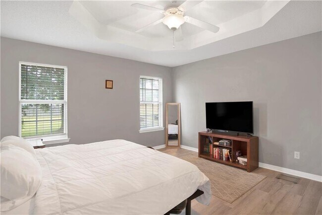 Building Photo - 3546 Viking Ct