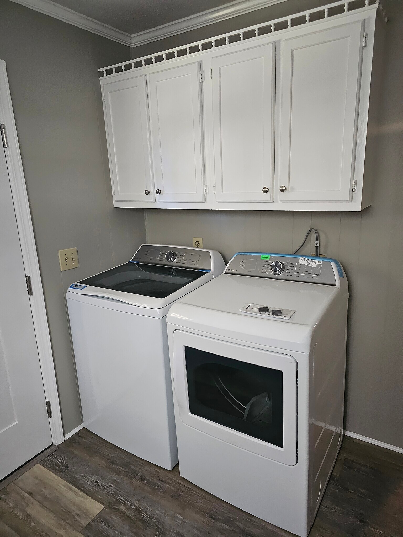 Building Photo - 1131 W Brookgreen Dr