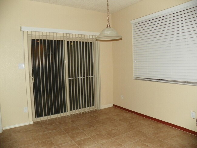 Building Photo - 1214 Northern Lights Way NE