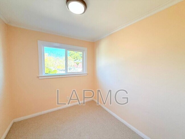 Building Photo - 714-716 El Centro Street