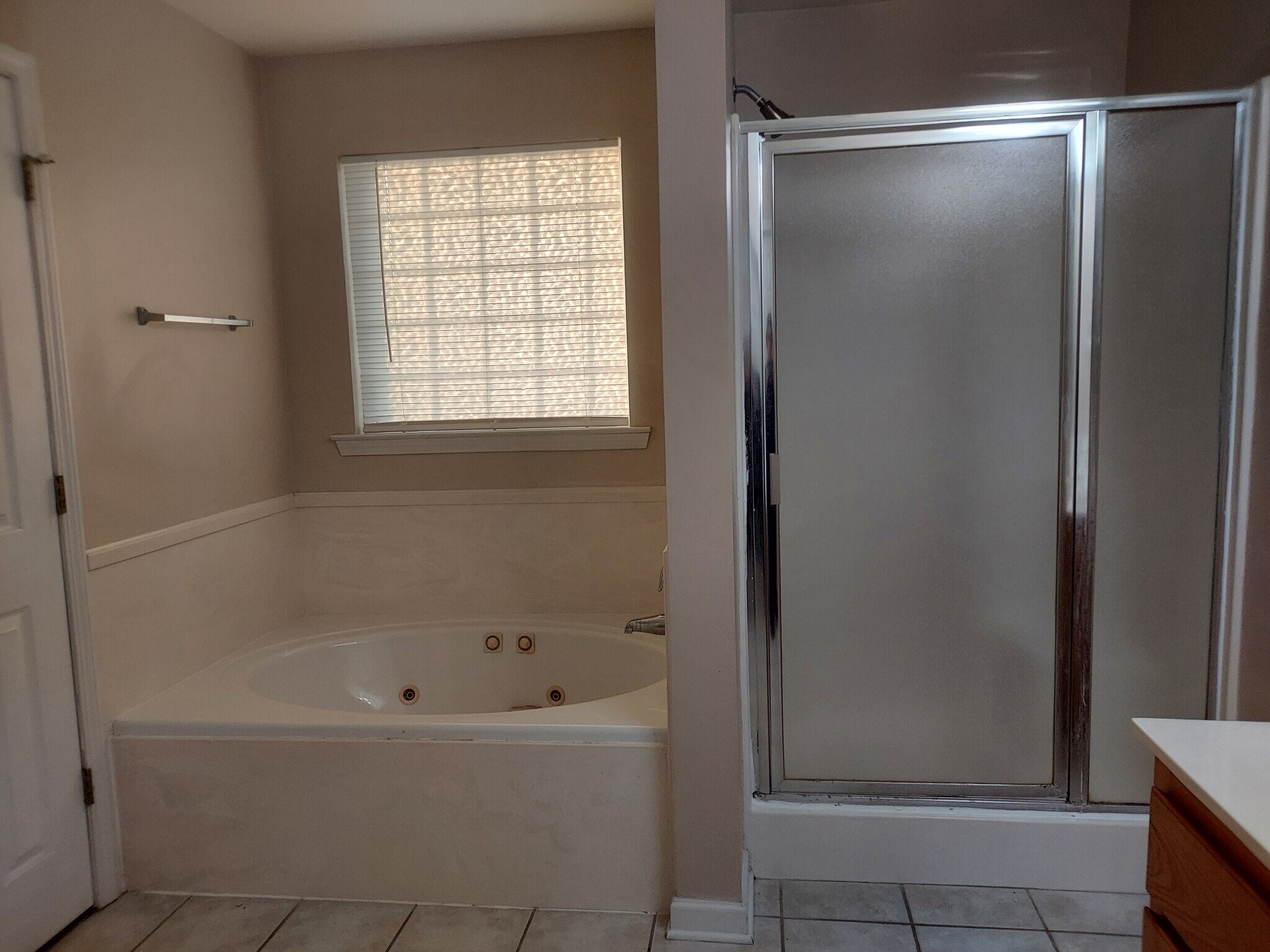 Master bath - 36044 Raleigh Dr