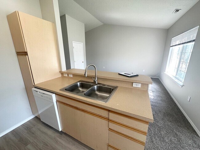 Building Photo - Corsair Lane 2