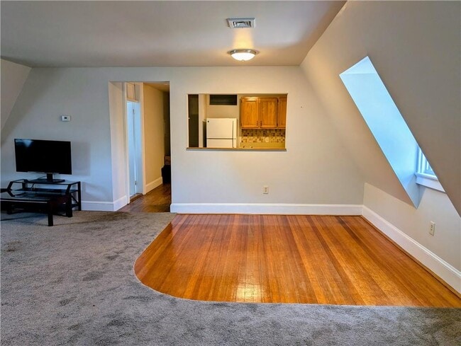 Building Photo - 412 Bellevue Ave