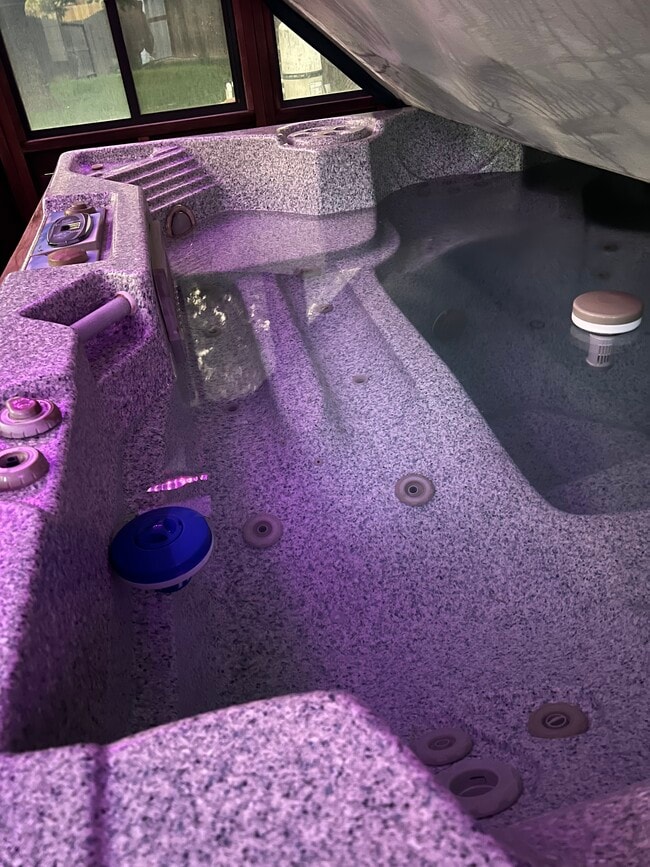 Building Photo - 1215 Terrace Ct