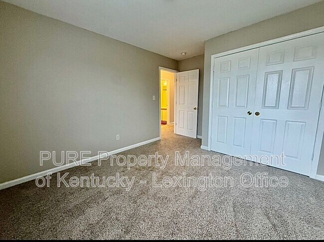 Building Photo - 137 Grinder Ct