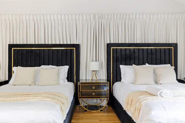 Building Photo - 2A Cherry Ln