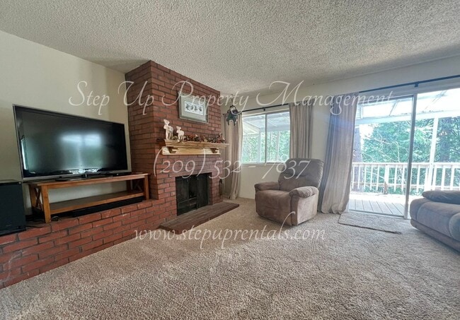 Building Photo - Spacious 5-Bedroom Retreat with Private Lake Access in Twain Harte!