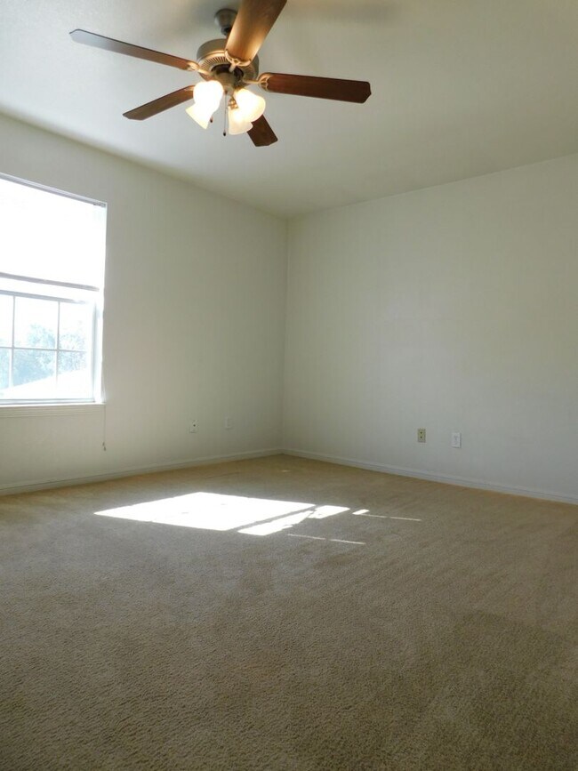 Building Photo - 317 Jeff Gordon Dr