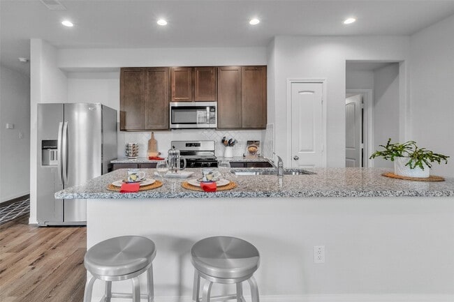 Building Photo - 24902 Landolfi Dr