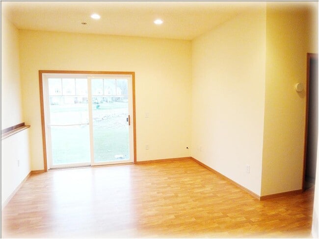 Building Photo - 16601 50th Ct N
