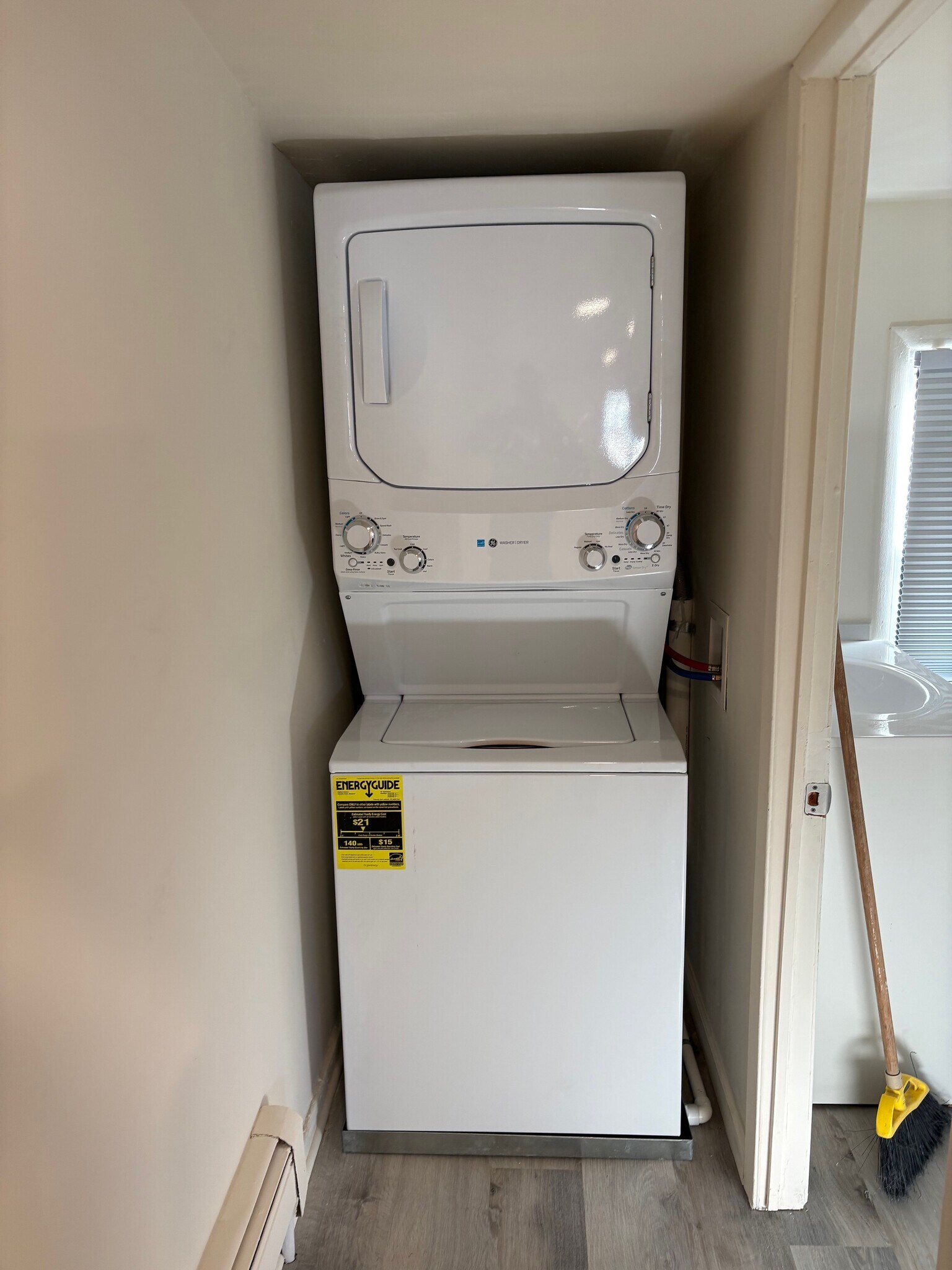 laundry machine - 12 N Main St