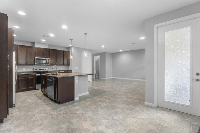 Building Photo - 16474 Helix Ct