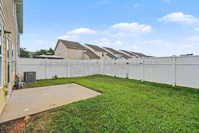 Building Photo - 4613 Tradd Cir