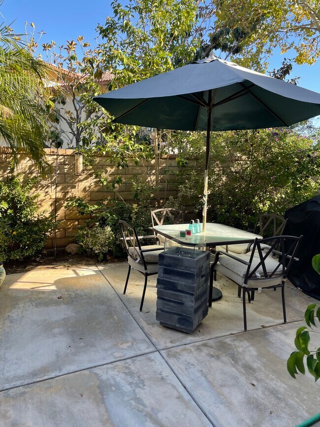 Building Photo - 28064 Dickason Dr