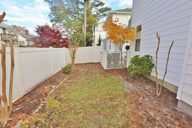 Building Photo - 3-Bedroom Condo 1/2 Mile from Oceanfront! Stainless Steel Appliances - Granite Counter Tops - All...