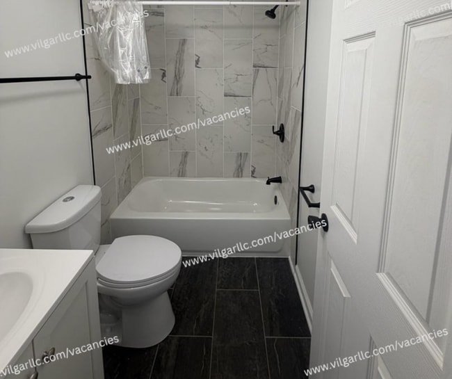 Building Photo - Newly Renovated 2-Bedroom • 1-Bathroom Home.