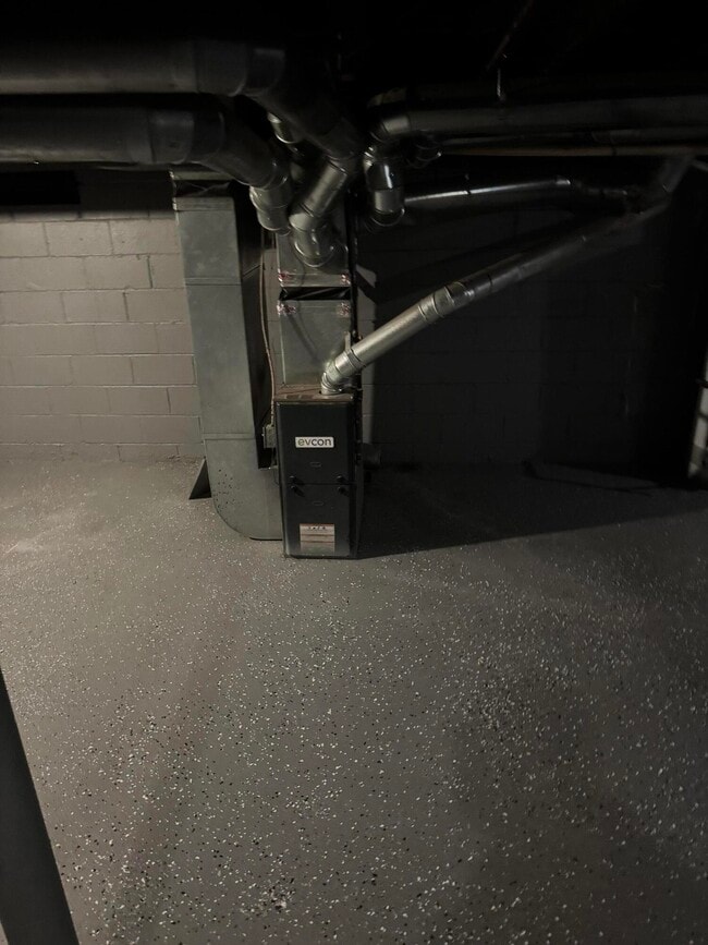 Building Photo - 14079 Edmore Dr