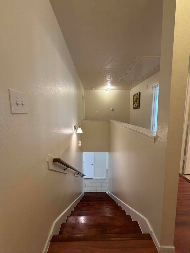 Building Photo - 18403 Willow Moss Dr