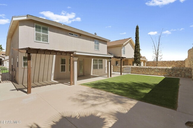 Building Photo - 527 Longleaf Pl