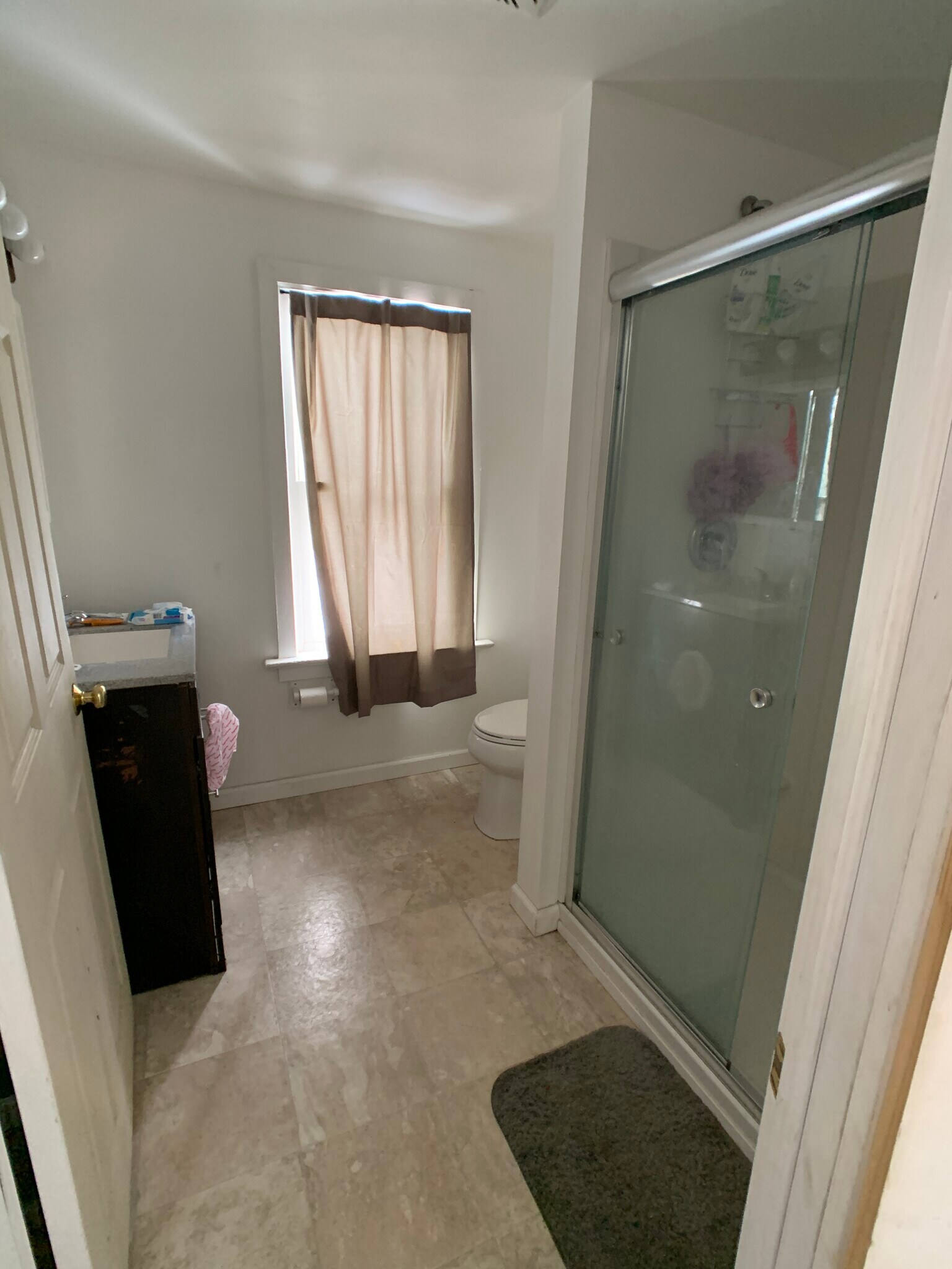 Hall Bathroom-1 - 35 S Chestnut St