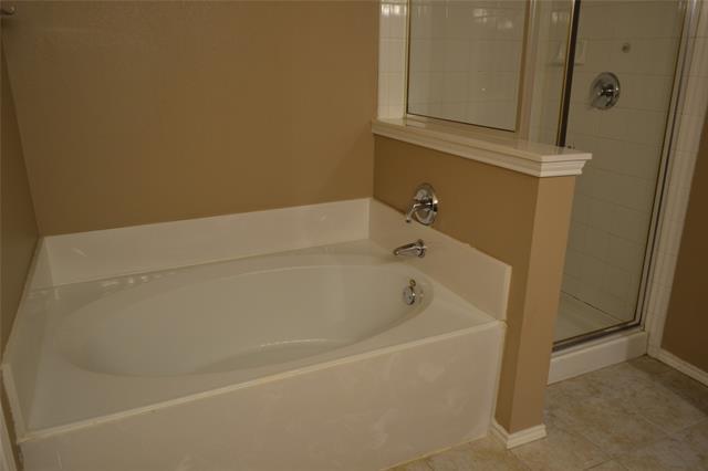 Building Photo - 8525 Heather Ridge Dr