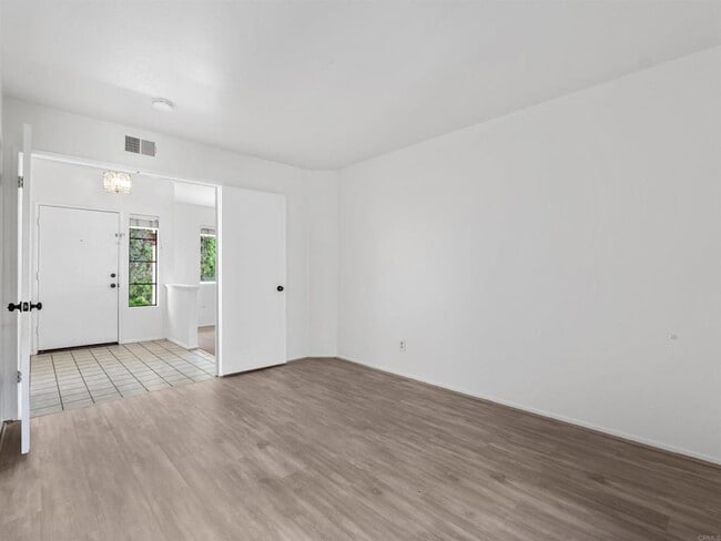 Building Photo - 6923 Whitecap Dr