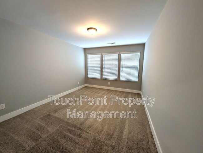 Building Photo - 2632 Ensemble Ct