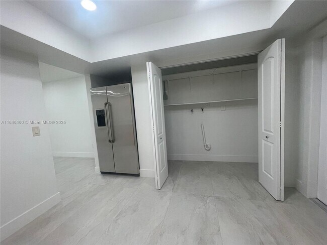 Building Photo - 25450 SW 107th Ave
