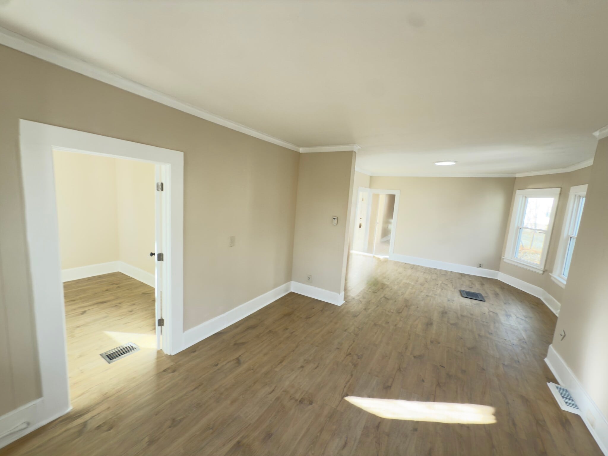 Living/Dining - 89 S Cherry St