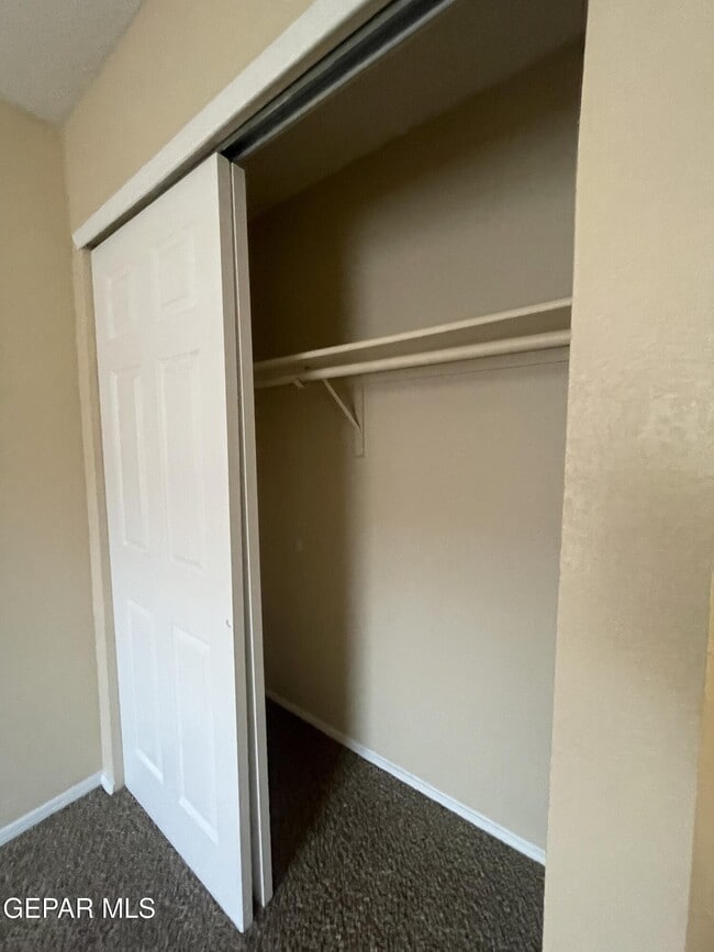 Building Photo - 13928 Pete La Rue Cir