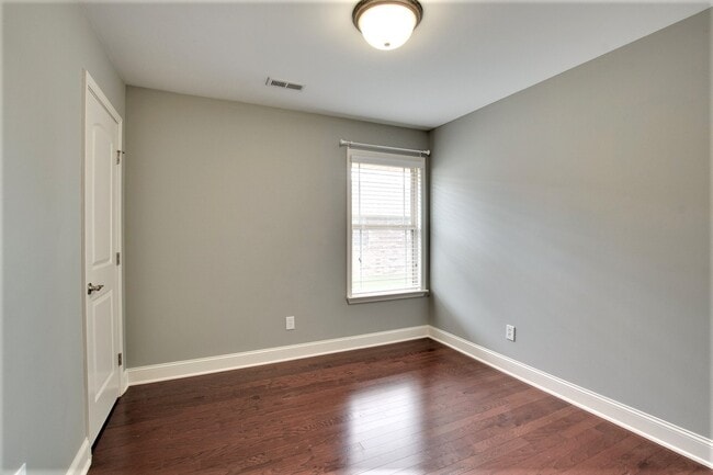 Building Photo - 24603 Rolling Vista Dr