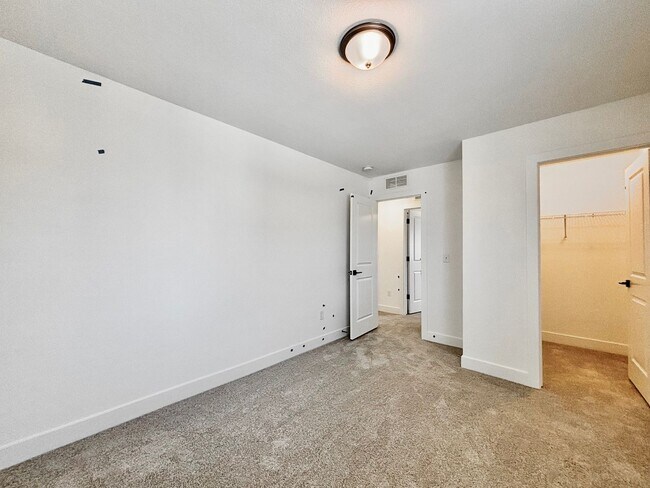 Building Photo - Beautiful 2025-Built Home in North Fort Collins!
