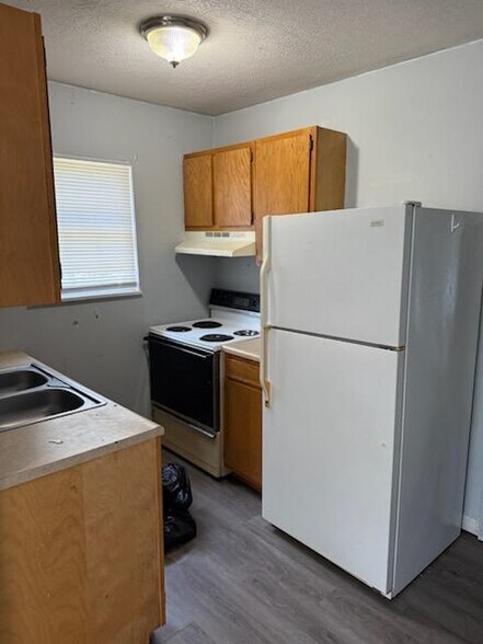 Building Photo - 222 Beechwood Dr