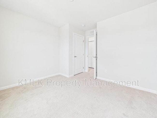 Building Photo - 4037 N Steels Cir
